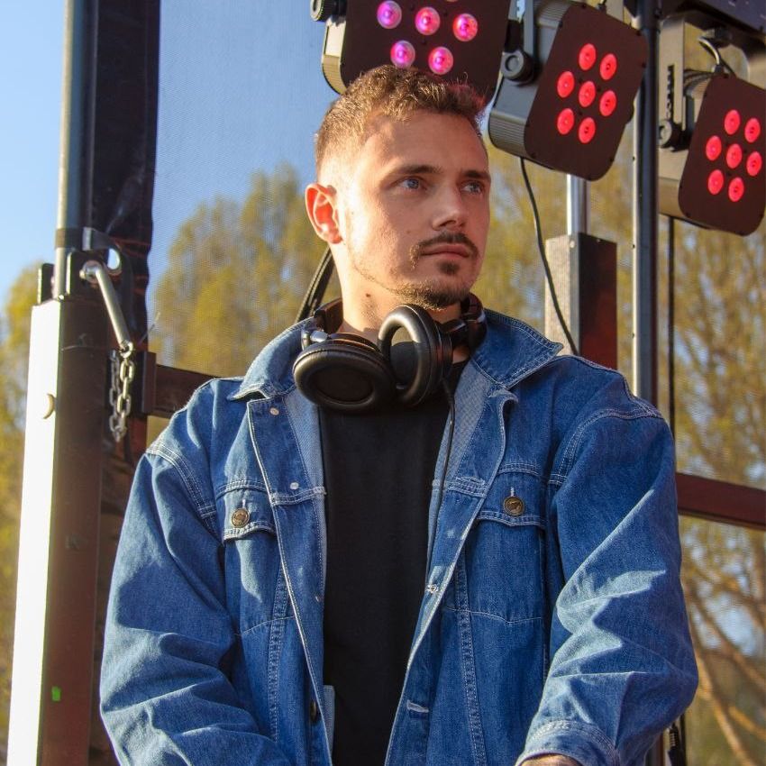 DJ Eterna 4