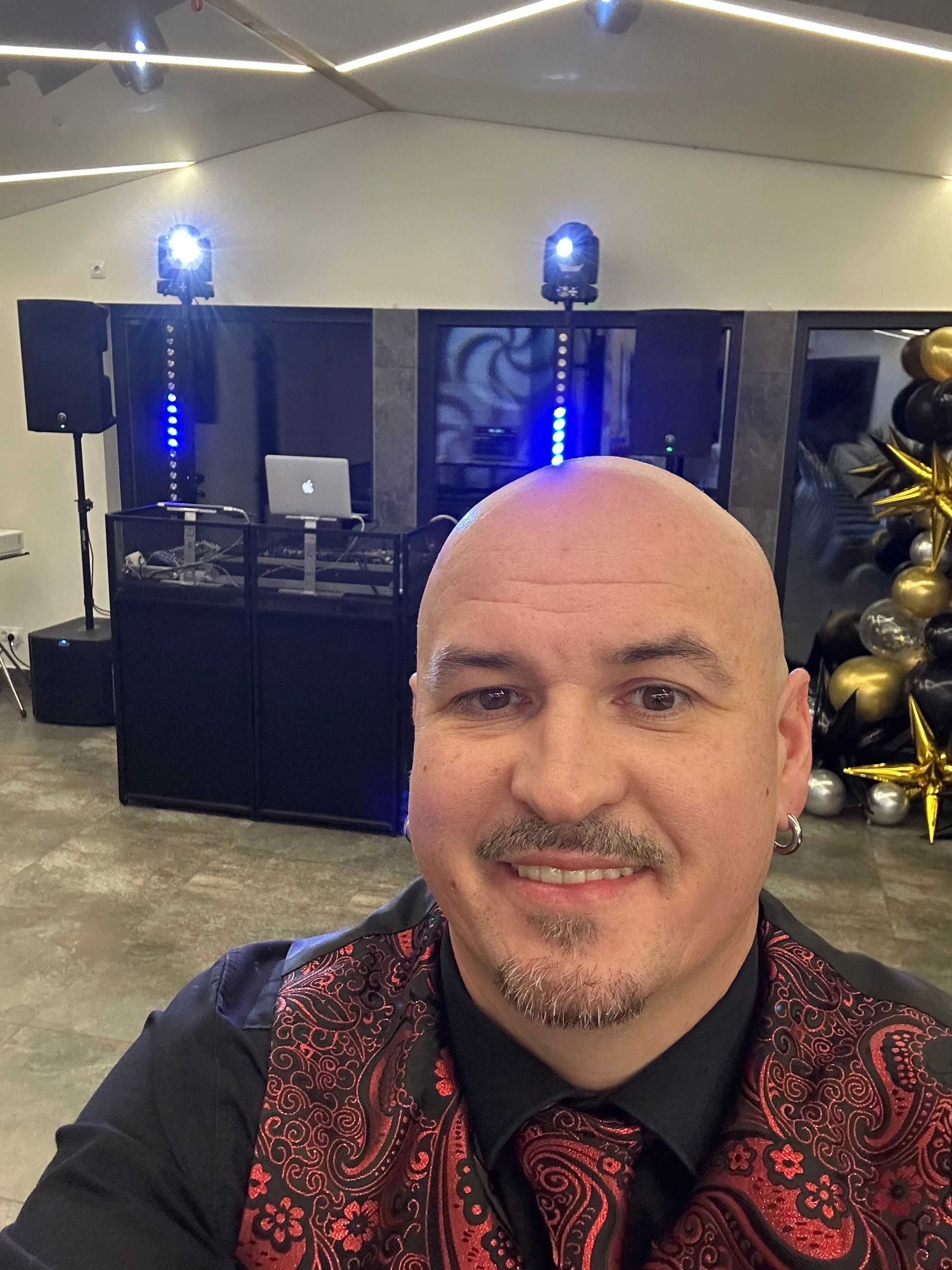 2 in 1 Profesionalus renginių vedėjas ir DJ 5