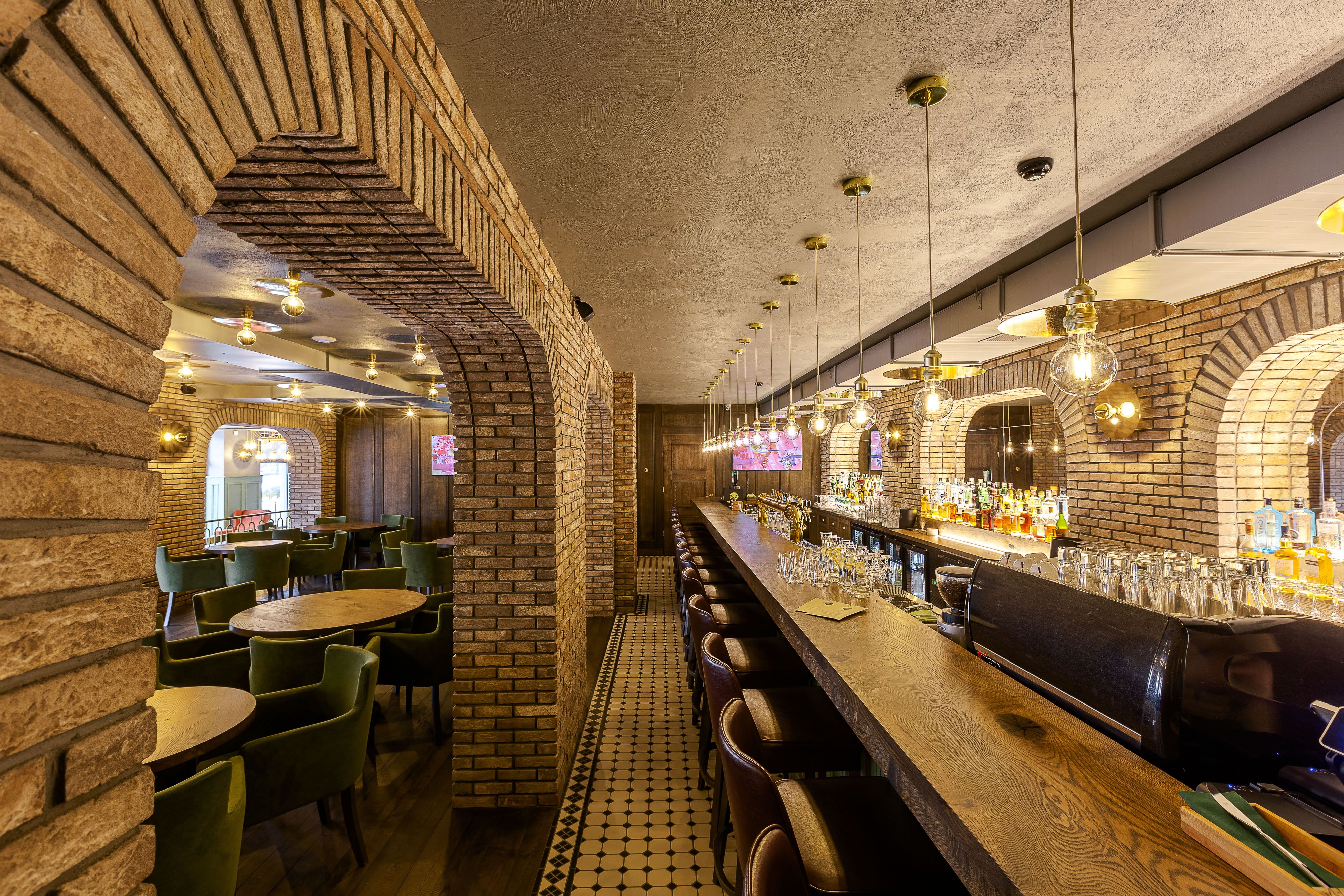 Corner Gastropub — Vestuvių sodybos ir salės