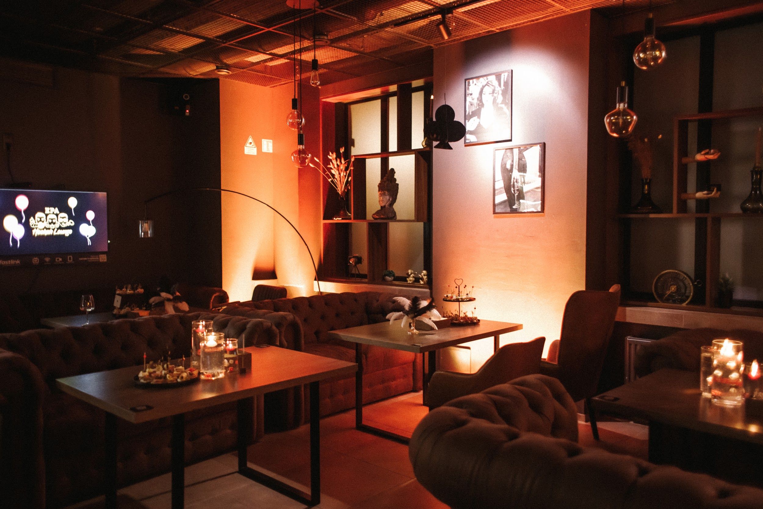 EPA Hookah Lounge — Vestuvių sodybos ir salės
