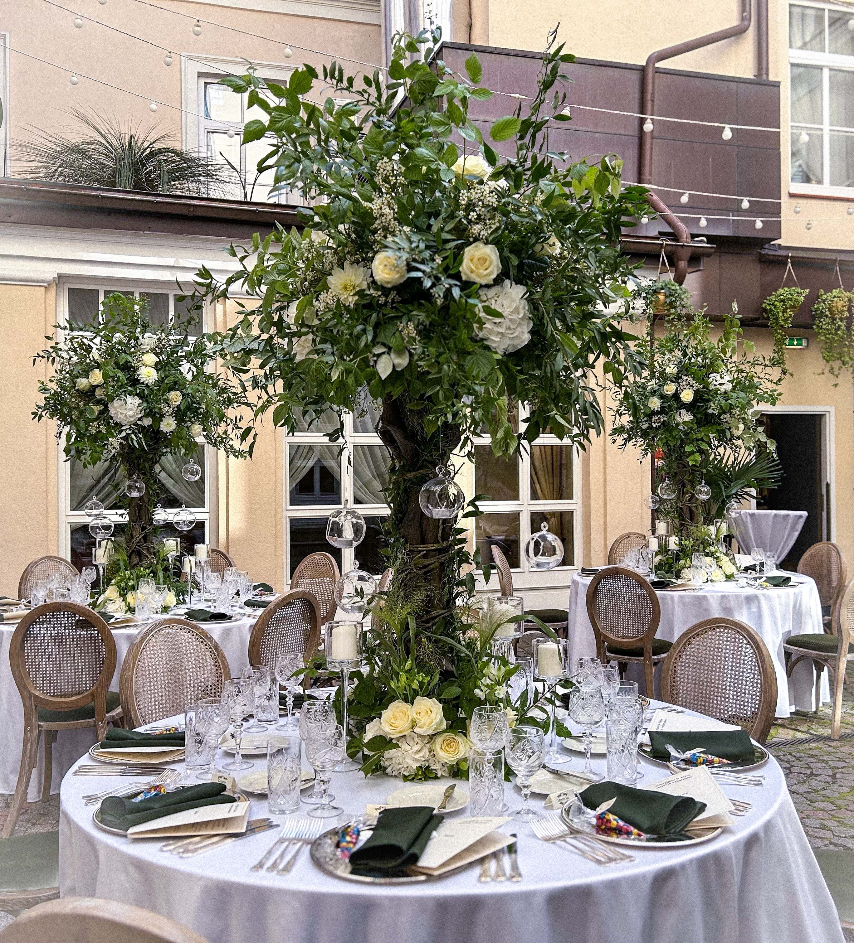 Imperial Hotel & Restaurant 5