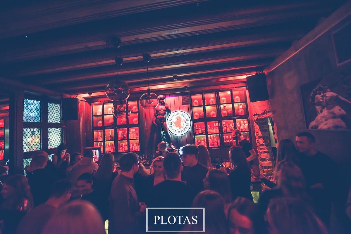 Kokteilių baras PLOTAS — Vestuvių sodybos ir salės